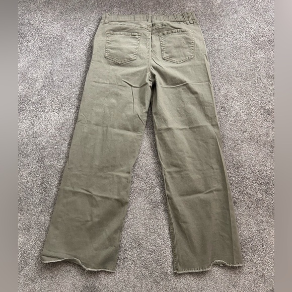 Sincerely Jules Olive Utility Pants - Picture 3 of 3